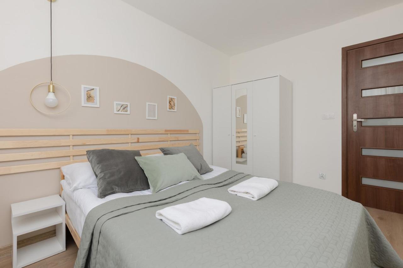 Apartment Apartament Zlota With View On Palace Of Culture And Science By Renters *